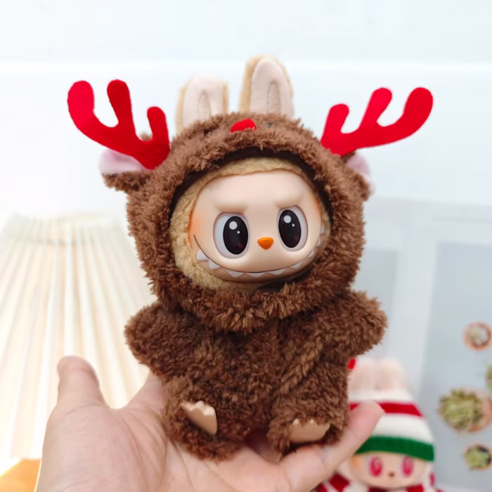 Switch it up with this 17cm Soft Mini Adorable Accessory Santa and Reindeer Sweater + Hat combo available for Labubu Idol dolls (V1 and V2—holiday eligibility strut!) - Image 4