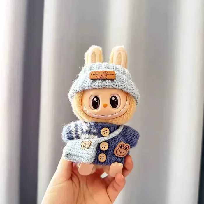 This cute little Bear Label Scarf and Hat Set makes any 17cm plush doll party-ready, and it’s the perfect finishing touch for displays - Image 2