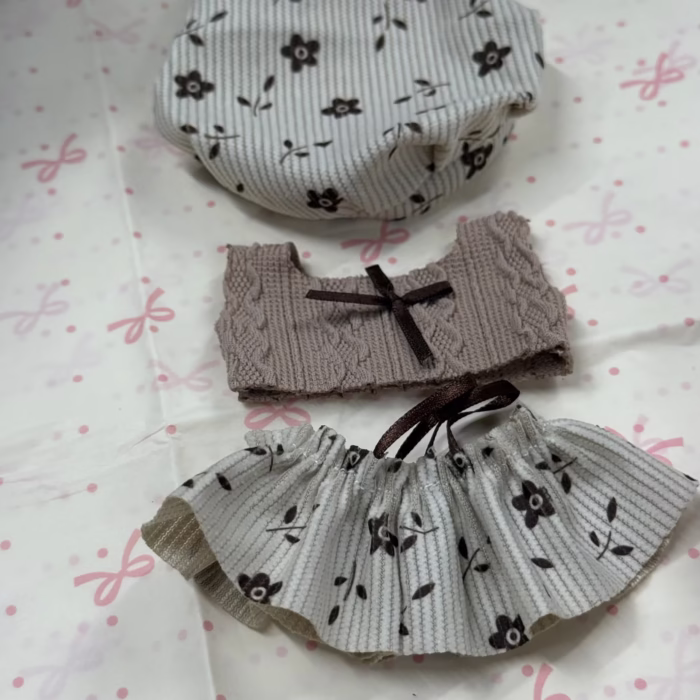 Original Clothing for Labubu Dolls: Handcrafted outfits that cuddle as tenderly as Mom - Image 4