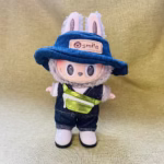 Ramp up your 17cm Labubu doll’s ensemble with the Designer Luxury Set custom-tailored just for boy plush royalty - Image 2